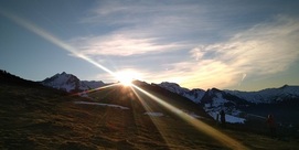 Apéro casse-croute au coucher de soleil !