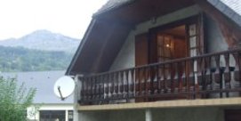 APPARTEMENT DANS MAISON