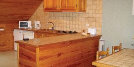 APPARTEMENT DANS MAISON