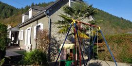 APPARTEMENT DANS MAISON