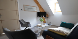 APPARTEMENT DANS MAISON "CASTERA"