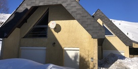 Maison mitoyenne située dans le hameau de Belle Sayette au pied des pistes de la station de Val Lour