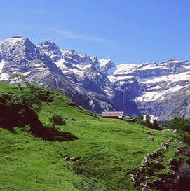 LE CIRQUE DE GAVARNIE PAR LE CHEMIN PRINCIPAL
