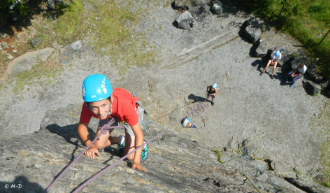 1-Escalade-rocher-de-Beaudean-Guides-Aabelios.jpg