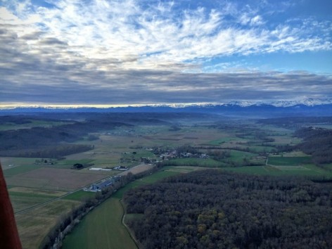 9-ZEN-ALTITUDE-Utilisation-sejour-Vol-avec-le-panorama-des-PYRENEES--7-.jpg
