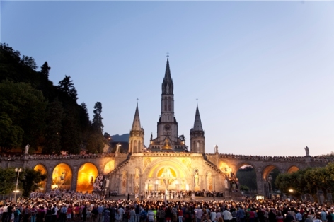0-Lourdes-Sanctuaire-pelerinage.jpg