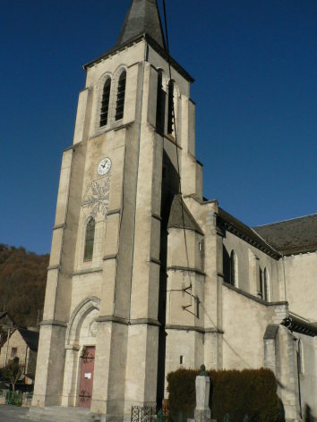 0-Eglise-paroissiale-de-Borderes-Louron.JPG
