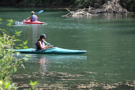 1-kayak2.jpg
