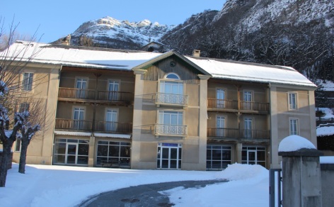 0-HPCV11-LE-DESMAN---GAVARNIE---Photo-phare-hiver.jpeg