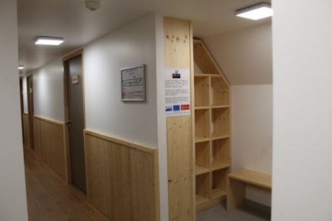 6-Hospice-Rioumajou-couloir-acces-chambre-WEB.jpg