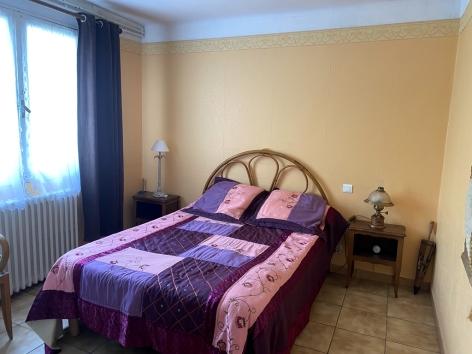 2-chambre-250.jpg