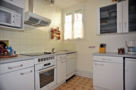 3-cuisine-appartementboyrie-argelesgazost-HautesPyrenees.jpg.JPG
