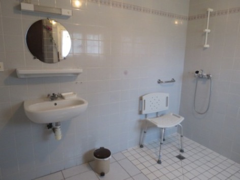 4-Ade-meuble-MATHEU-Appartement-personne-handicapee--3-.jpg