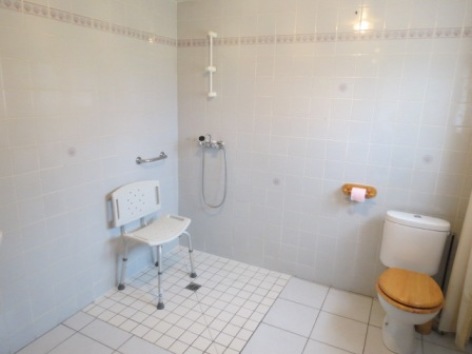 7-Ade-meuble-MATHEU-Appartement-personne-handicapee--4-.jpg