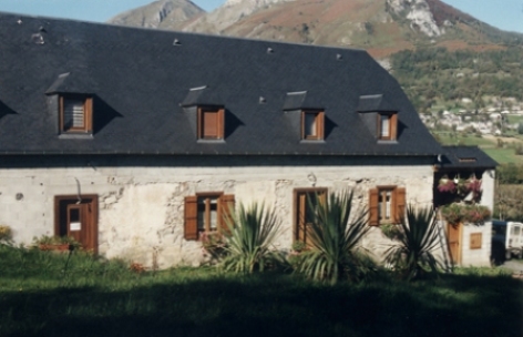 0-facade-chambred-hotefermeantaya-arcizansavant-HautesPyrenees.jpg