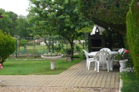 2-salondejardin-bernadstudio-argelesgazost-HautesPyrenees.jpg