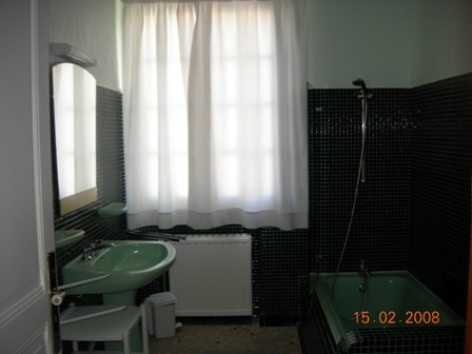 9-salledebain-claverie-saintsavin-HautesPyrenees.jpg.jpg