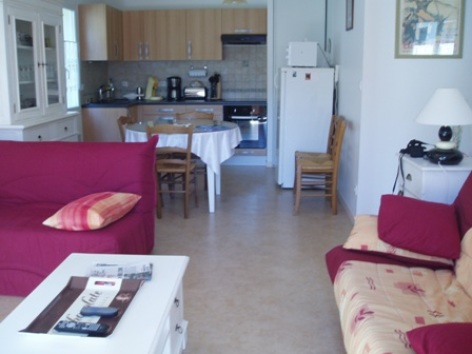 2-salon-prouteau-laubalagnas-HautesPyrenees.jpg.JPG
