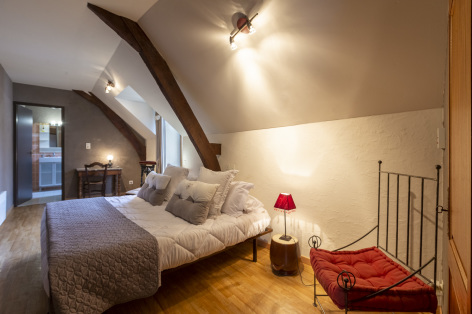 3-Lourdes-Bartres-chambres-d-hotes-La-Ferme-LAURENS--1-.jpg