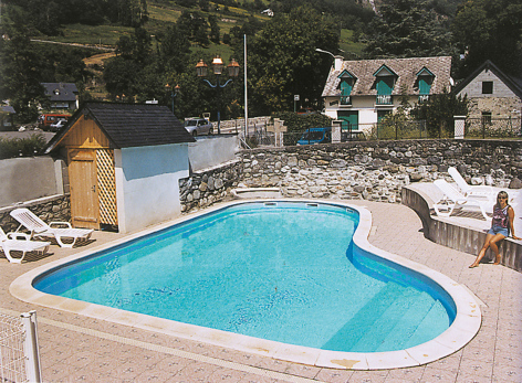 11-piscine-theil-esterre-HautesPyrenees.jpg