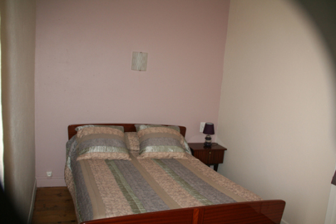 8-chambre3-lanne-aucun-HautesPyrenees.jpg
