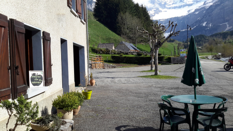 10-G-exterieur2-garcie-gavarnie-HautesPyrenees.jpg