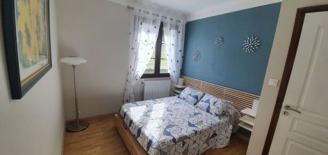 11-Chambre-3-1da4e08337ab421a8a365c7f45e90b6d.jpg