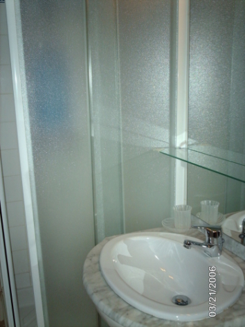 4-METZGER---salle-d-eau.JPG