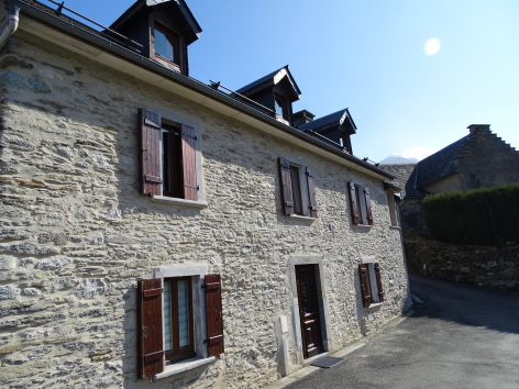 13-facade-principale-2.JPG