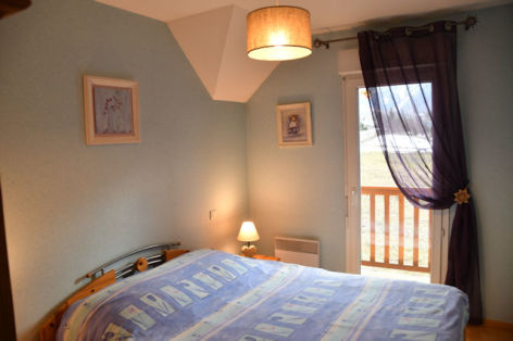 5-Chambre-bleue-1-2.JPG