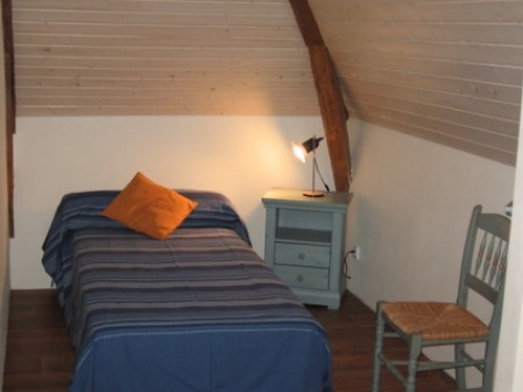 5-chambre2viscos-hemadou-agosvidalos-HautesPyrenees.jpg