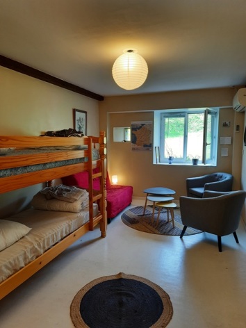 1-HPM149---GITE-LA-GRENOUILLE---LORTET---Chambre-2.jpg