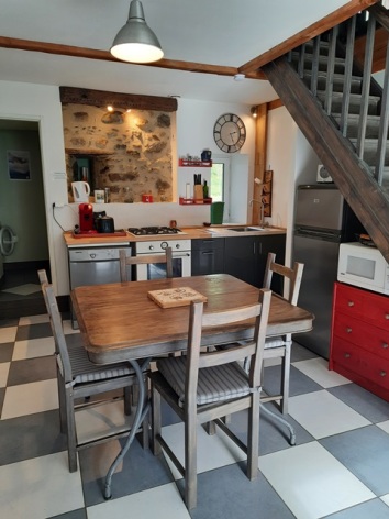 2-HPM149---GITE-LA-GRENOUILLE---LORTET---Cuisine.jpg