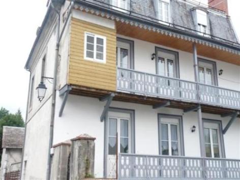1-facade-martine-argelesgazost-HautesPyrenees.jpg