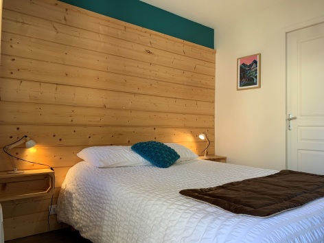 1-Chambre---Studio-Appart-Hotel-les-Palombieres.jpg