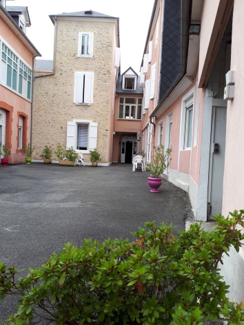 3-Rd-Ana-vue-sur-cour-2.jpg
