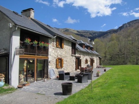 1-Facade-sud-et-terrasse-1-W.jpg