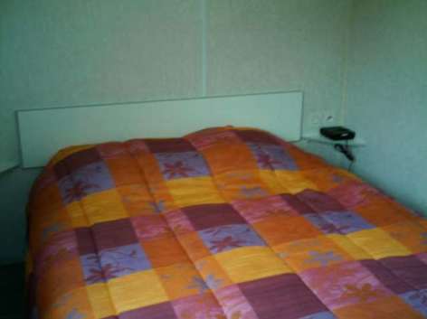 2-CHAMBRE-PARENTS.jpg