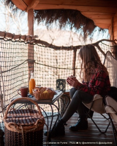 21-Cabane-Pitalaya-terrasse-pdj-Cabanes-de-Pyrene.jpg