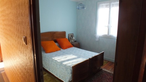 3-chambre1crampe-argelesgazot-hautesPyrenees.jpg.JPG