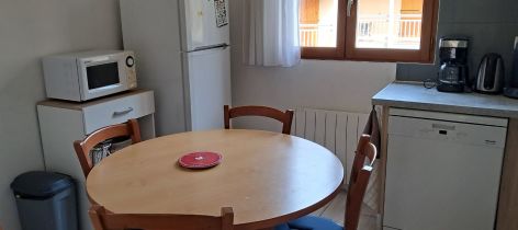 8-TABLE-25.jpg