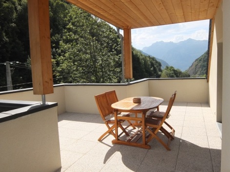 3-pdc12balcon.JPG
