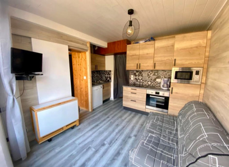 0-Piece-de-vie-Apt-80-Myrt-IV-Badreau.jpg