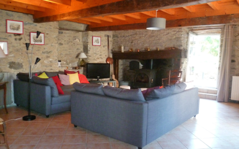 5-lacrampe-salon1-saintpastous-HautesPyrenees.jpg