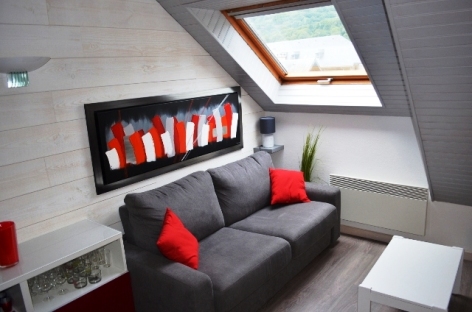 2-Gabarra-soulane-99-salon.JPG