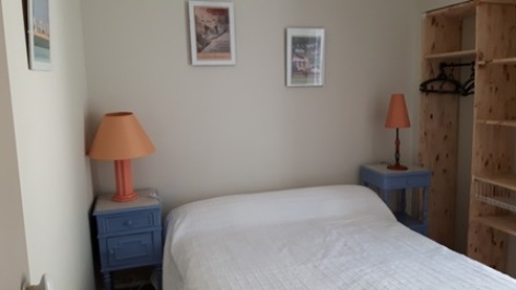 1-PHOTO-CHAMBRE-COTE-JARDIN.jpg