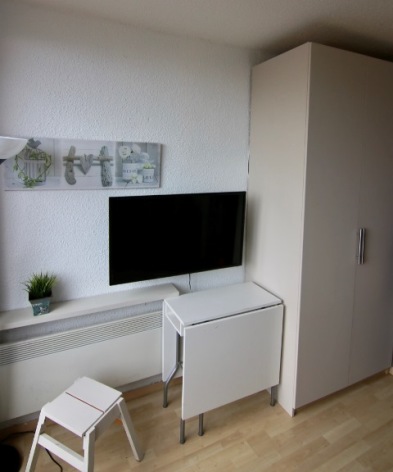 7-Coin-TV-Cant-apt-2.jpg