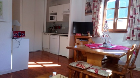 4-LAVAUD-Romuald-Vignec-Village-I-APT-33B-CUISINE-WEB.jpg