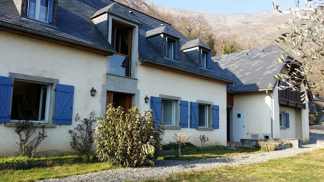0-exterieur1-crequy-ouzous-HautesPyrenees.jpg