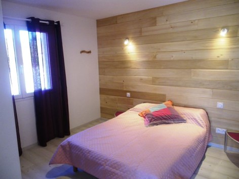5-Chambre-lit-160cm-2.JPG